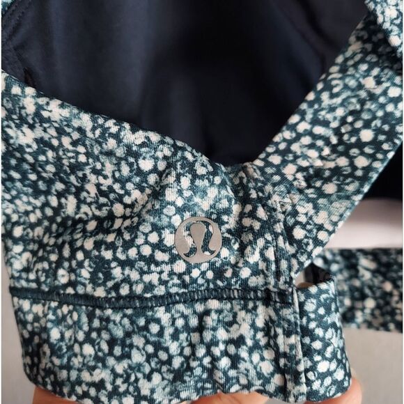 Lululemon In A Flash Bra II Pebble Parfait Alberta Lake Sports Bra 8 - Picture 4 of 7